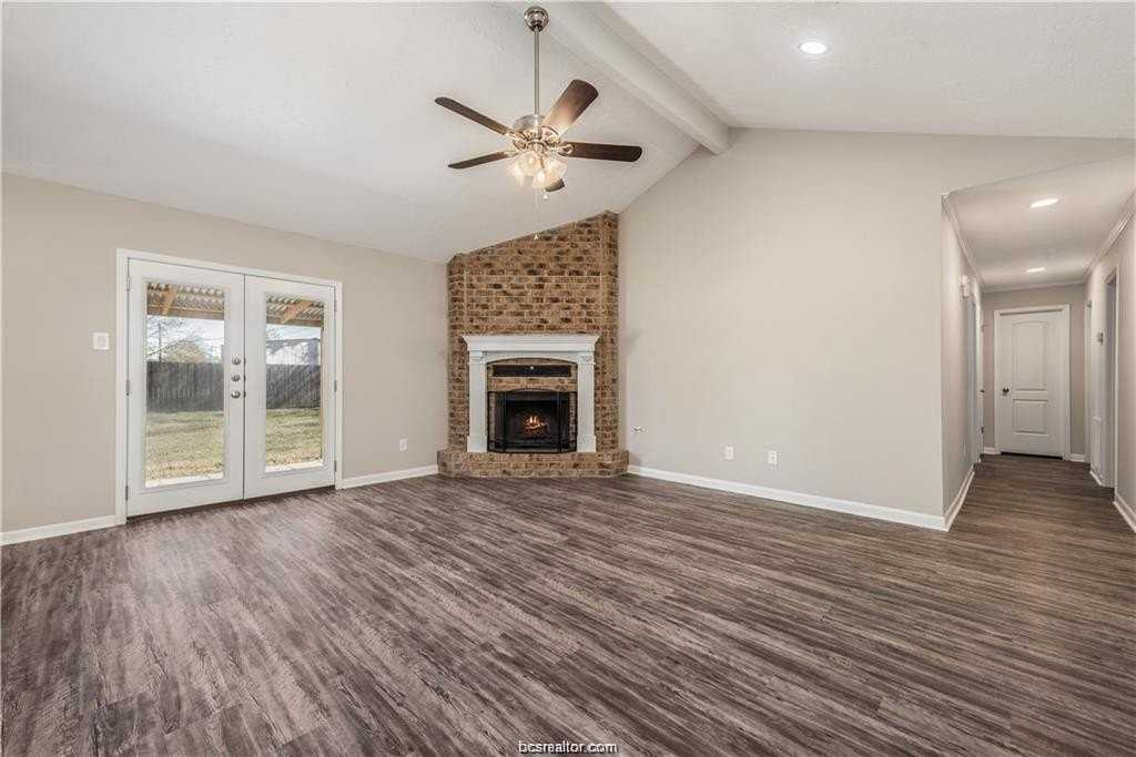 3900 Sioux Cir - Photo 3 of 15