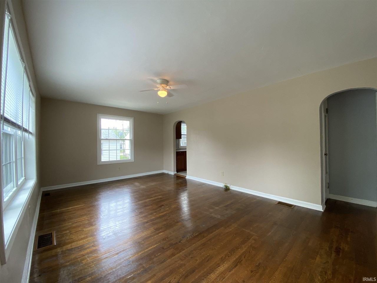 612 S Henderson St - Photo 7 of 15
