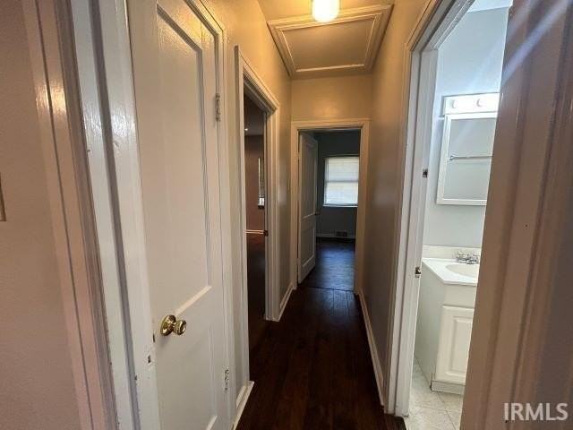 1011 E Wylie St - Photo 4 of 26