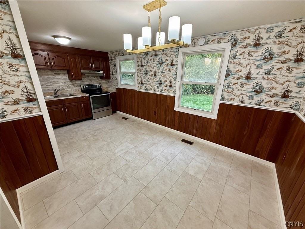 4999 Windgate Rd - Photo 6 of 20
