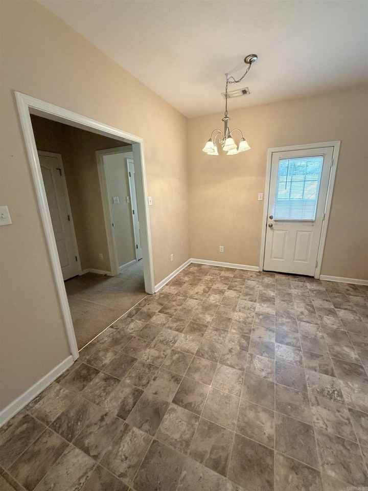 2714 Gage Dr - Photo 5 of 10