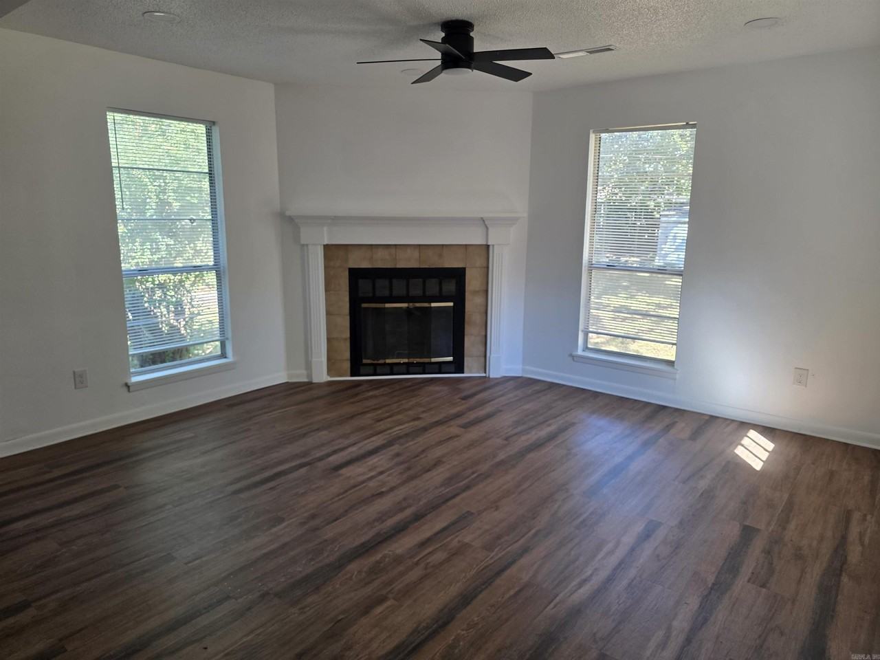51 Wagner St - Photo 2 of 14