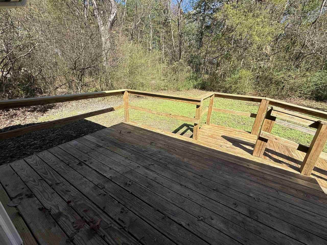 185 E Lakeshore Dr - Photo 2 of 7