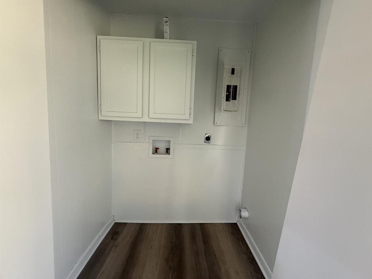 185 E Lakeshore Dr - Photo 4 of 7