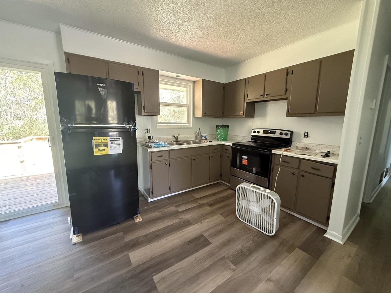 185 E Lakeshore Dr - Photo 5 of 7