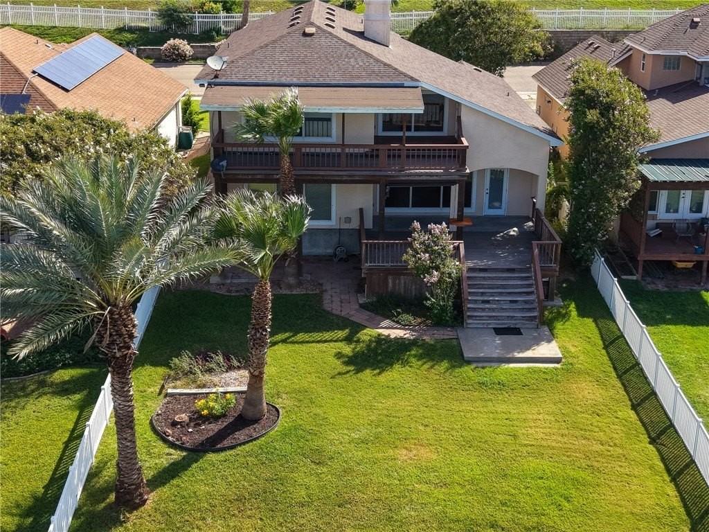 1343 Bayview Dr - Photo 6 of 50