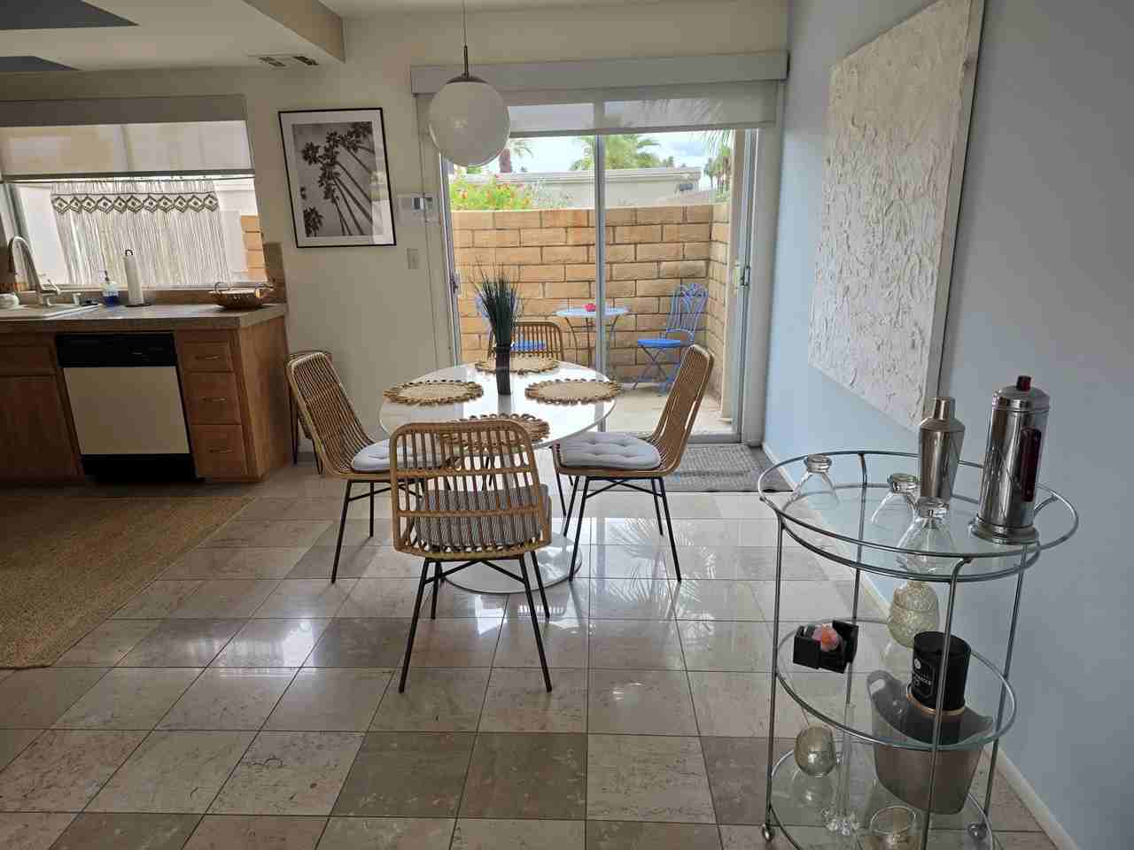 730 E Vista Chino - Photo 7 of 10