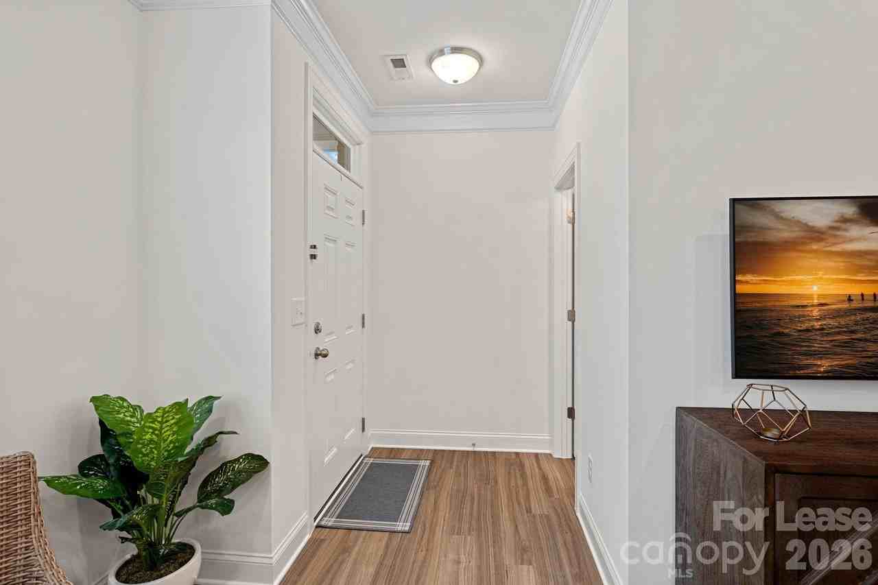 208 Waterlynn Ridge Rd #B - Photo 3 of 26
