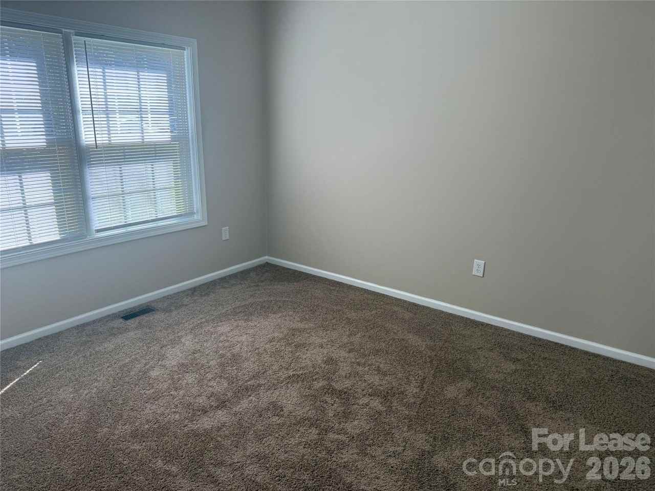218 Prosperity Pl - Photo 7 of 9