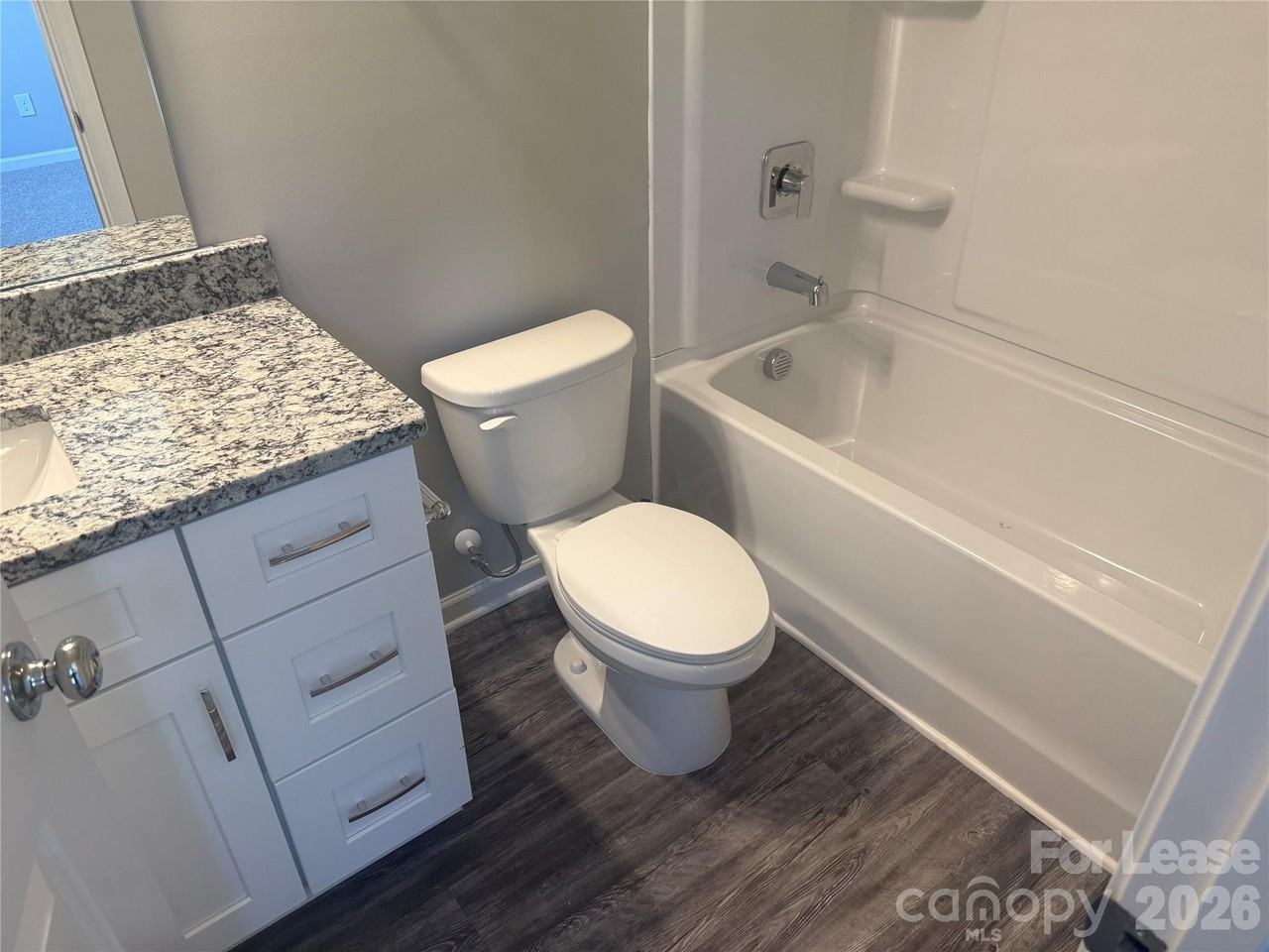 208 Prosperity Pl - Photo 7 of 9