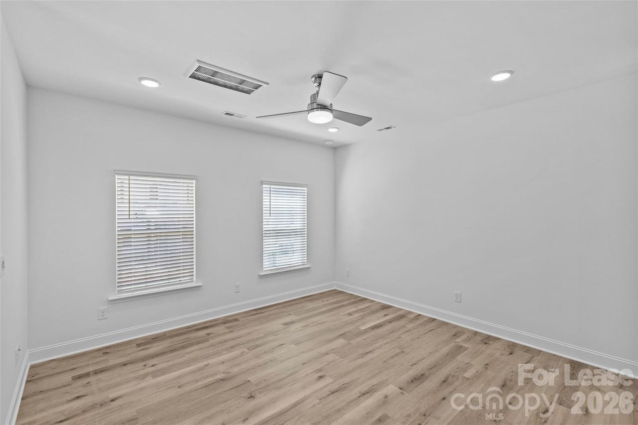 4008 Crooked Spruce Ct - Photo 5 of 33