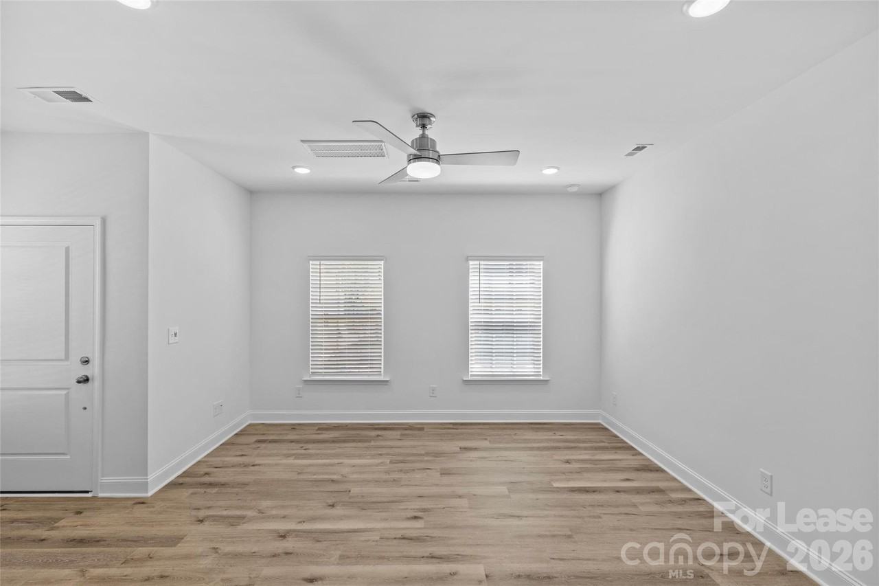 4008 Crooked Spruce Ct - Photo 6 of 33