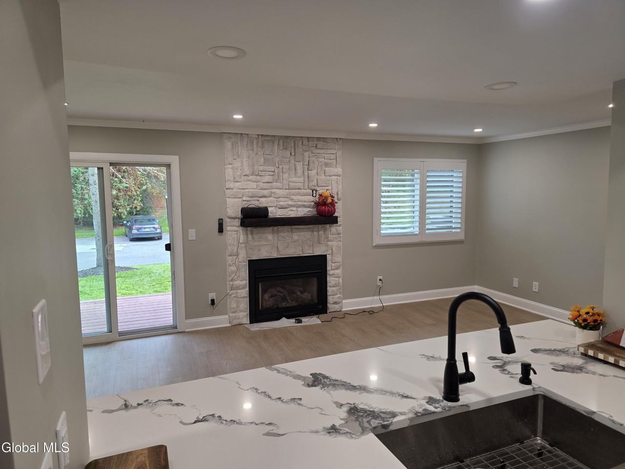 123 Victory Way - Photo 7 of 13