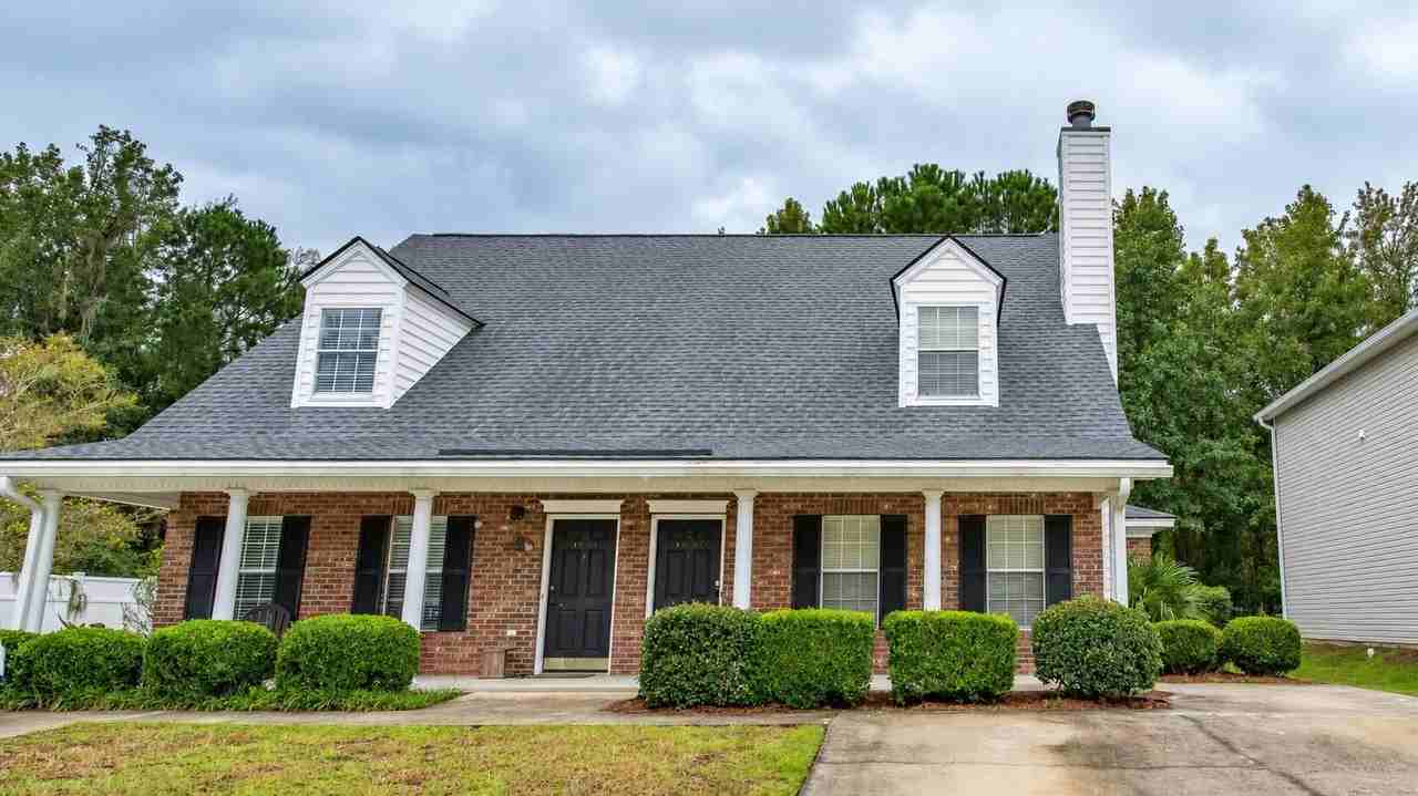 1525 Royal Colony Rd - Photo 2 of 20