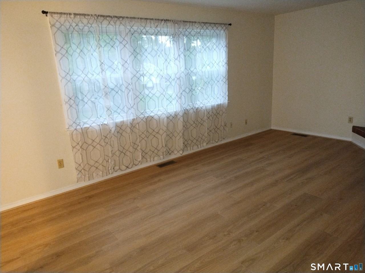 47 Southwind Ln #47 - Photo 5 of 14