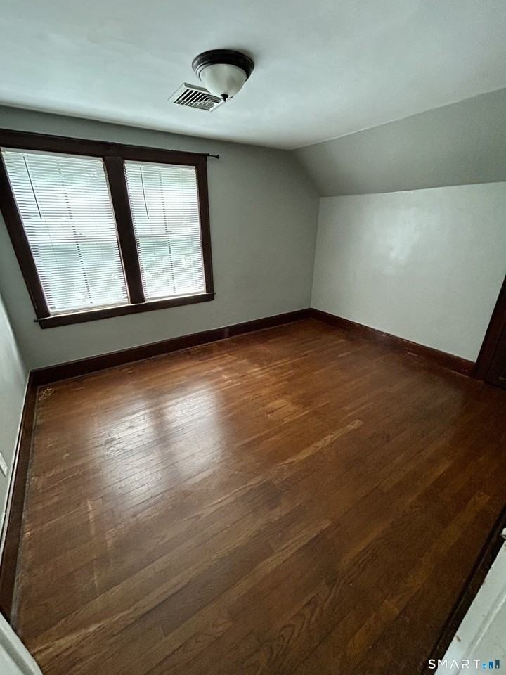 47 Arch St - Photo 6 of 7