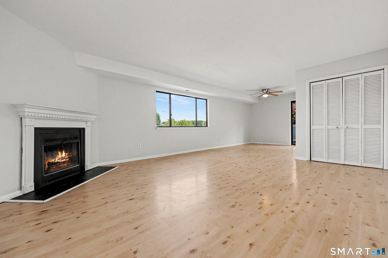 296 Main Ave #14 - Photo 4 of 16