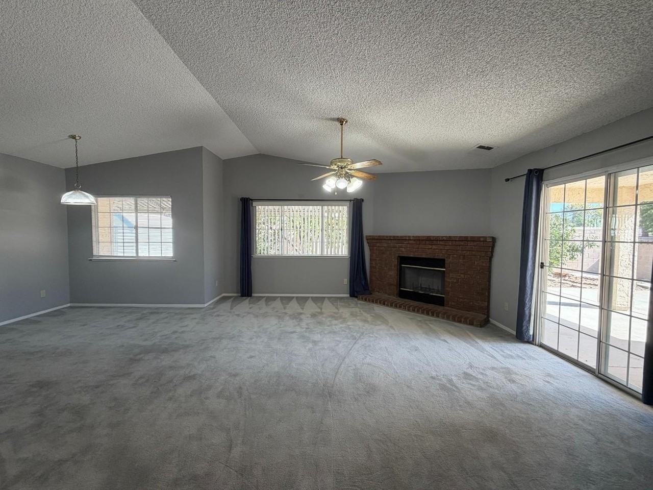 6078 N Hazel Ave - Photo 7 of 21