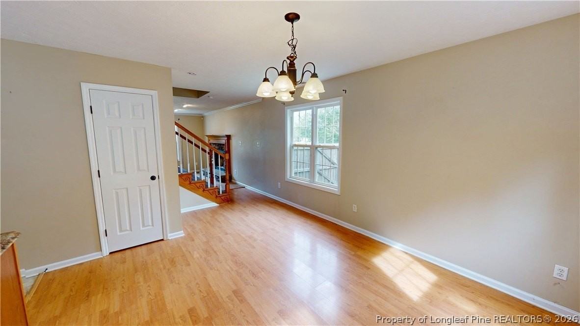 5421 Biscoe St - Photo 5 of 23