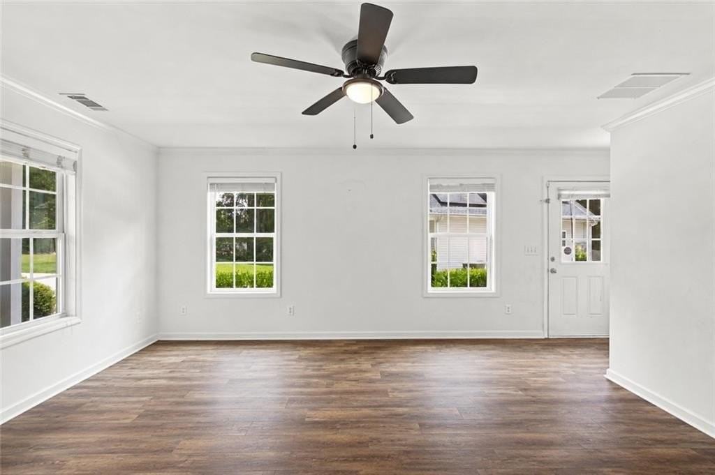 728 Skyview Dr Ne - Photo 4 of 22