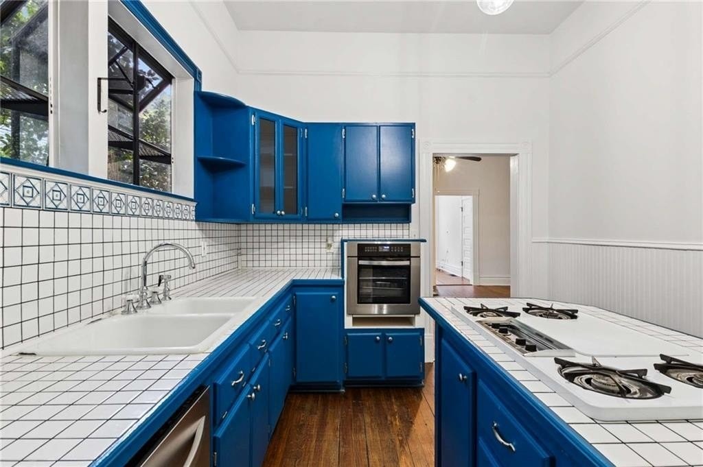 388 Augusta Ave Se - Photo 6 of 32