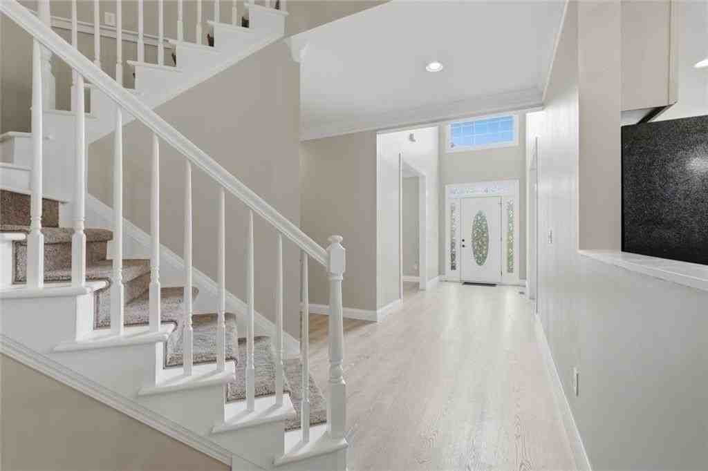 6353 Chestnut Pkwy - Photo 6 of 50