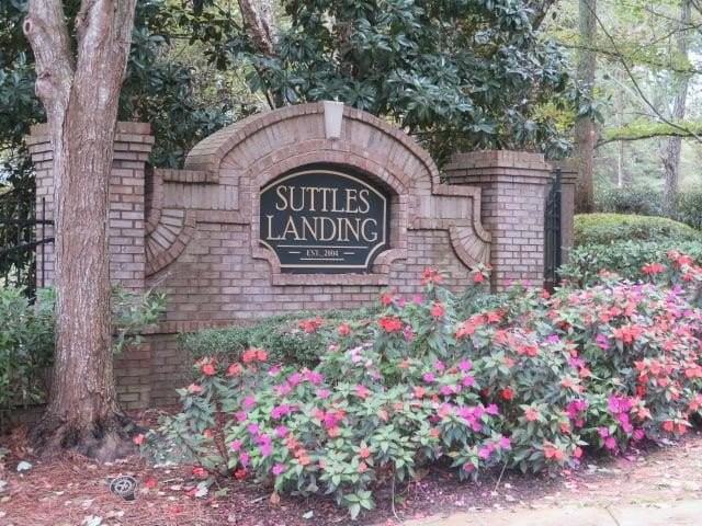 3700 Suttles Dr Sw - Photo 3 of 42