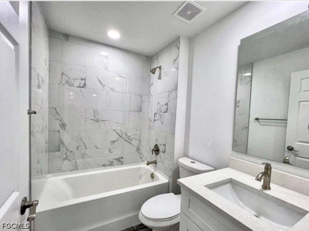 2716 10th St Sw - Photo 4 of 7