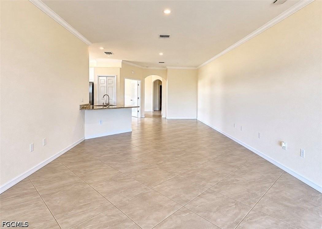 17765 Woodland Ct - Photo 5 of 15