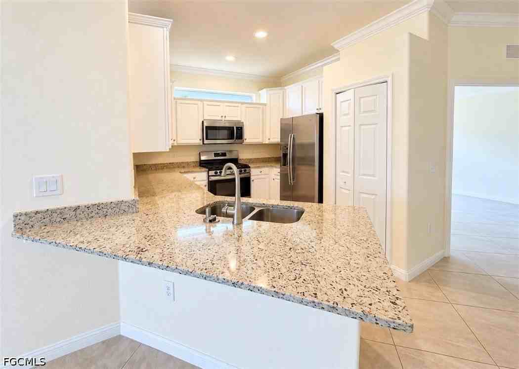 17765 Woodland Ct - Photo 6 of 15