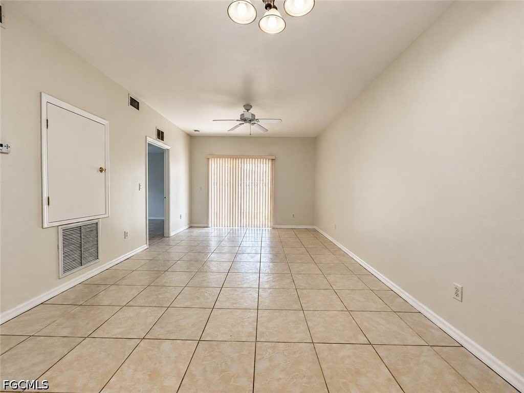 4606 Se 5th Ave #1 - Photo 4 of 18