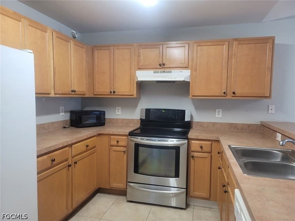 1143 Homer Ave S - Photo 6 of 9