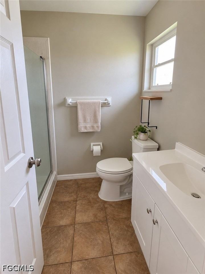606 Se 9th St - Photo 7 of 10