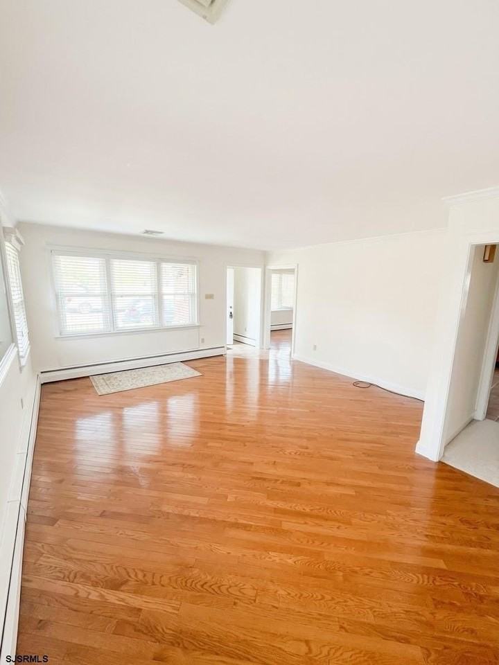412 N Lancaster Ave - Photo 5 of 12