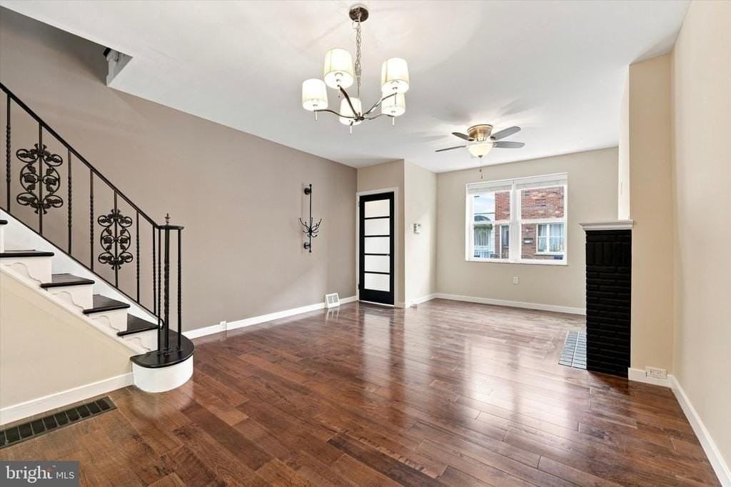 2245 S Hicks St - Photo 5 of 15