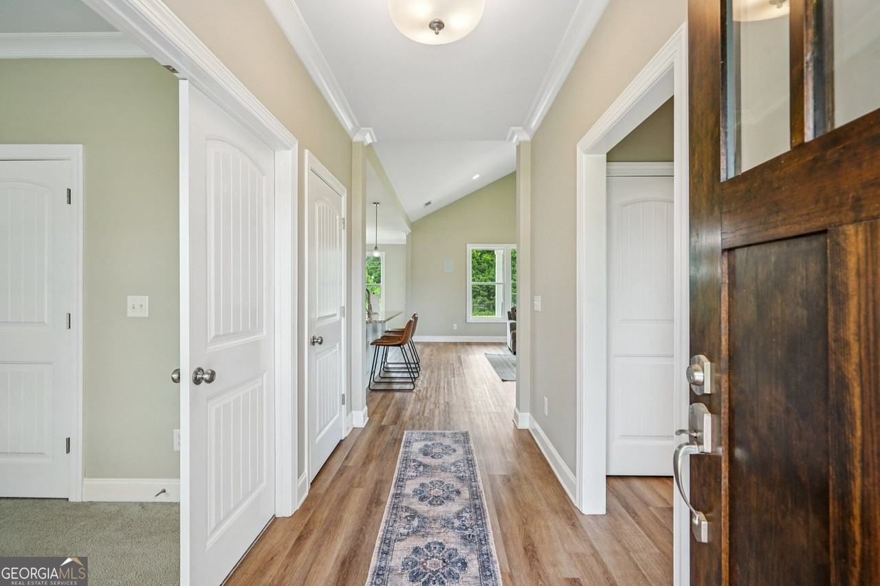 202 Sage Ct - Photo 2 of 26