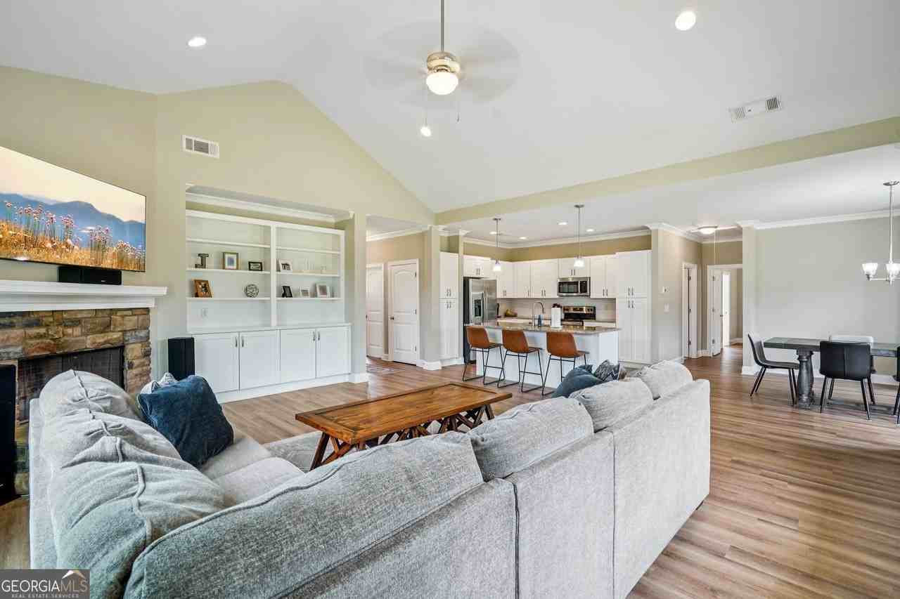 202 Sage Ct - Photo 5 of 26