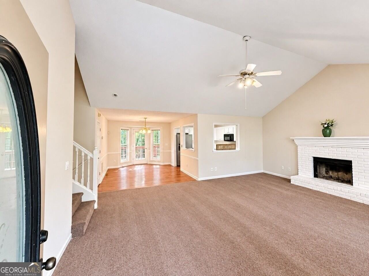 2275 Fortune Dr - Photo 5 of 15
