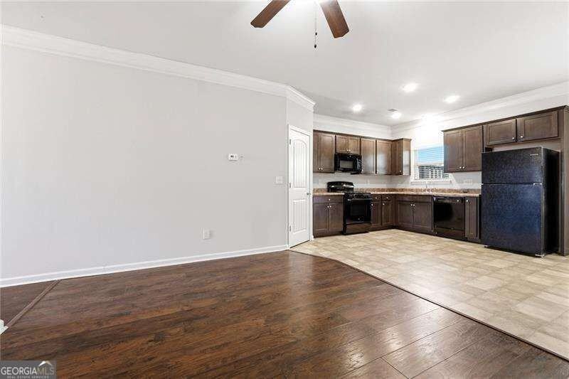 331 Turtle Creek Dr - Photo 5 of 25