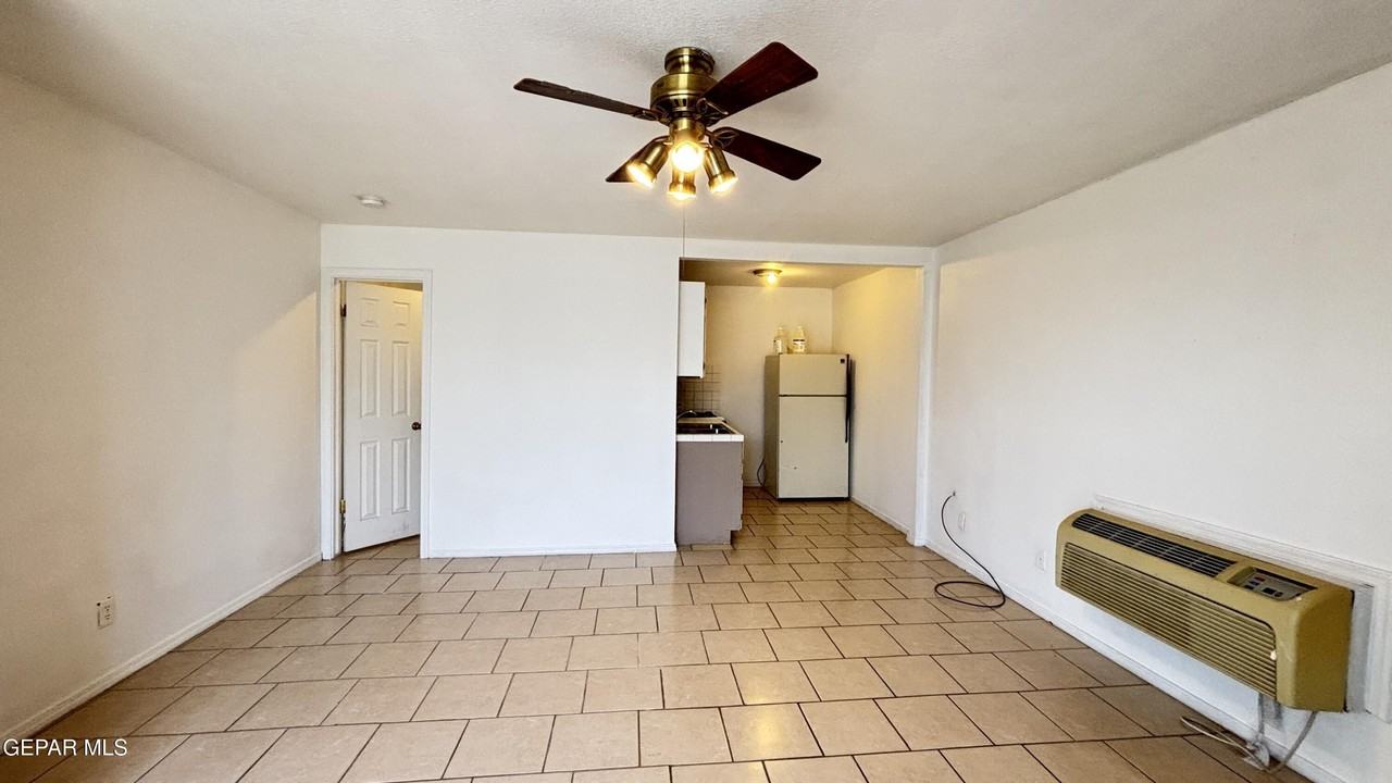 605 Meadow Rd #1 - Photo 3 of 6