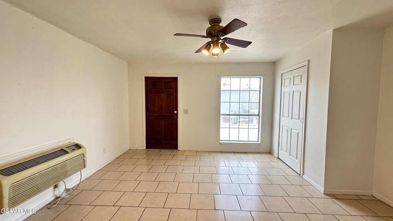 605 Meadow Rd #1 - Photo 5 of 6