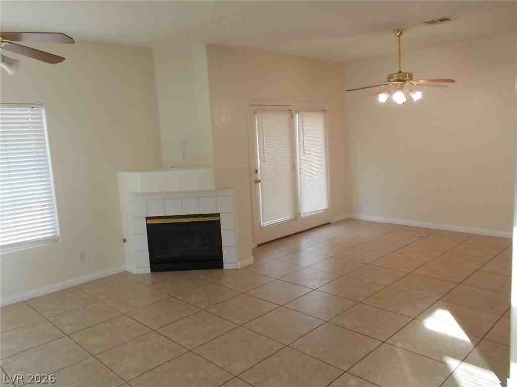 8466 Brillancy Ave - Photo 3 of 21
