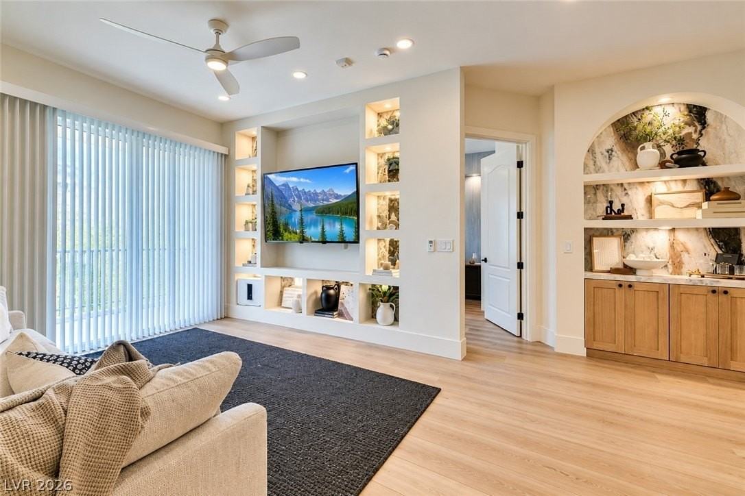 32 E Serene Ave #207 - Photo 3 of 39