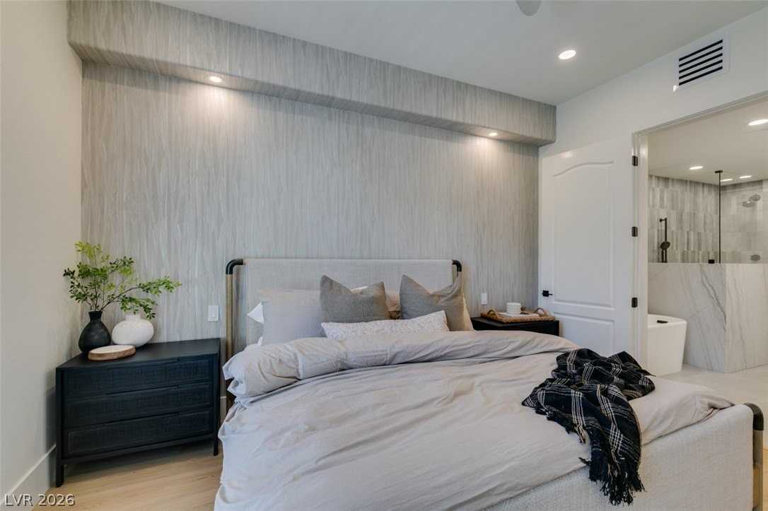 32 E Serene Ave #207 - Photo 5 of 39