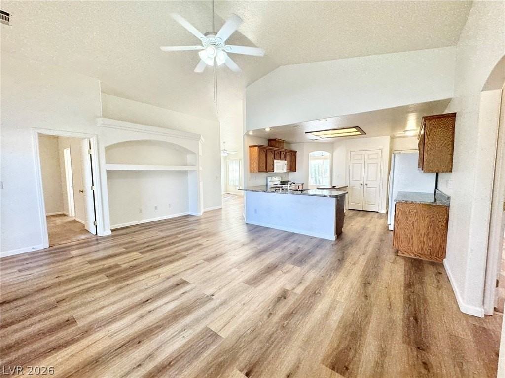 1540 Princeton Cir - Photo 6 of 20