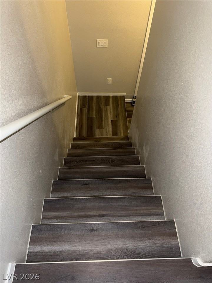 1626 Clint Canyon Dr - Photo 5 of 20