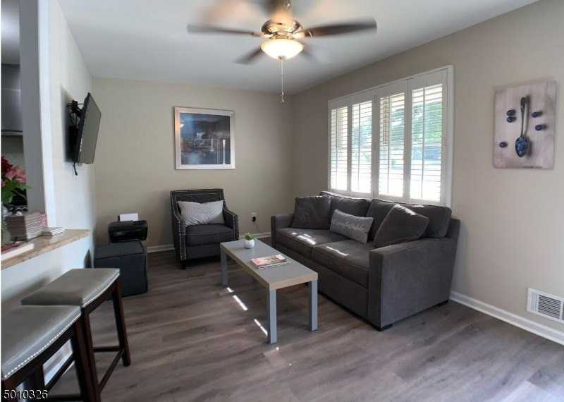 90 Carriage Ln #90 - Photo 3 of 16