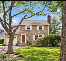 featured image of 841 Monmouth Rd