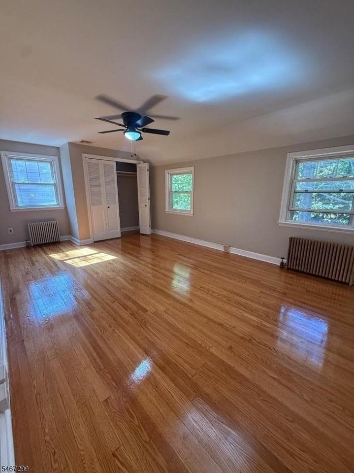841 Monmouth Rd - Photo 6 of 16