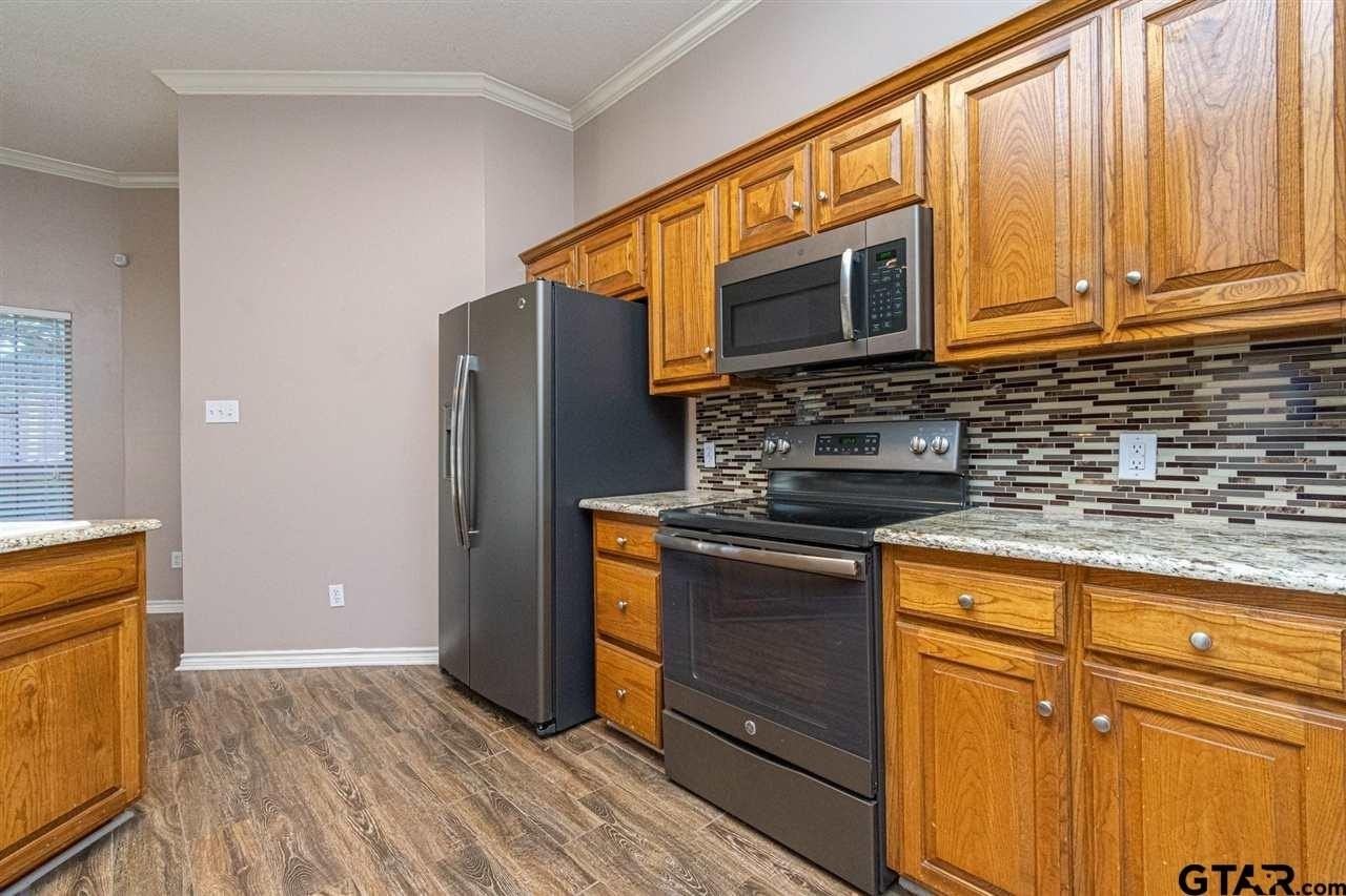 16801 Lafayette Dr - Photo 4 of 16